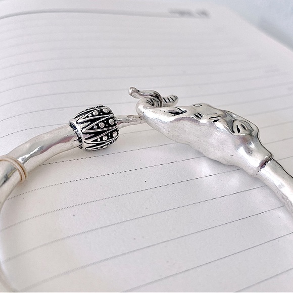 Lucky Brand Silver-tone Elephant Cuff Bangle Bracelet - Picture 9 of 12